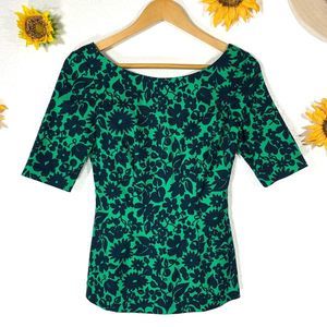 Boden Floral Navy Blue And Green 3/4 Sleeve Textured Skirted Blouse Size 2 Women